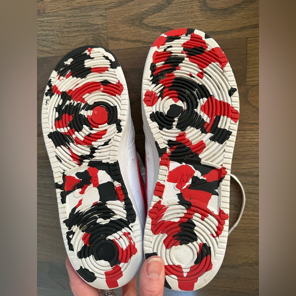 Nike Court vision white and red sneaker. - Picture 7 of 7
